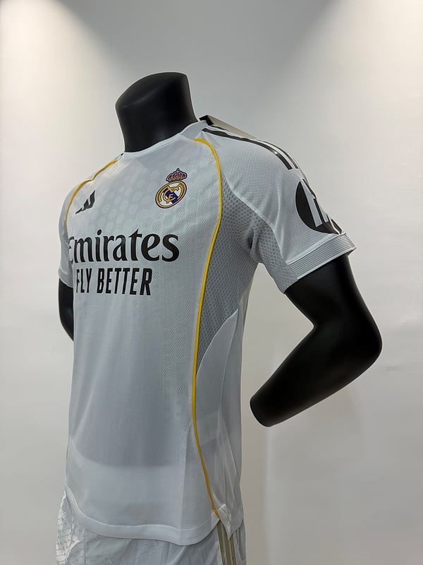 25/26 Real Madrid home