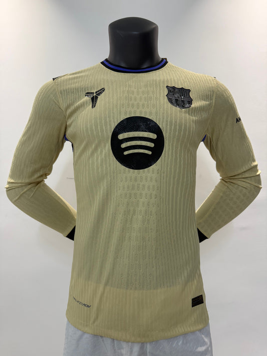 25/26 Barcelona away