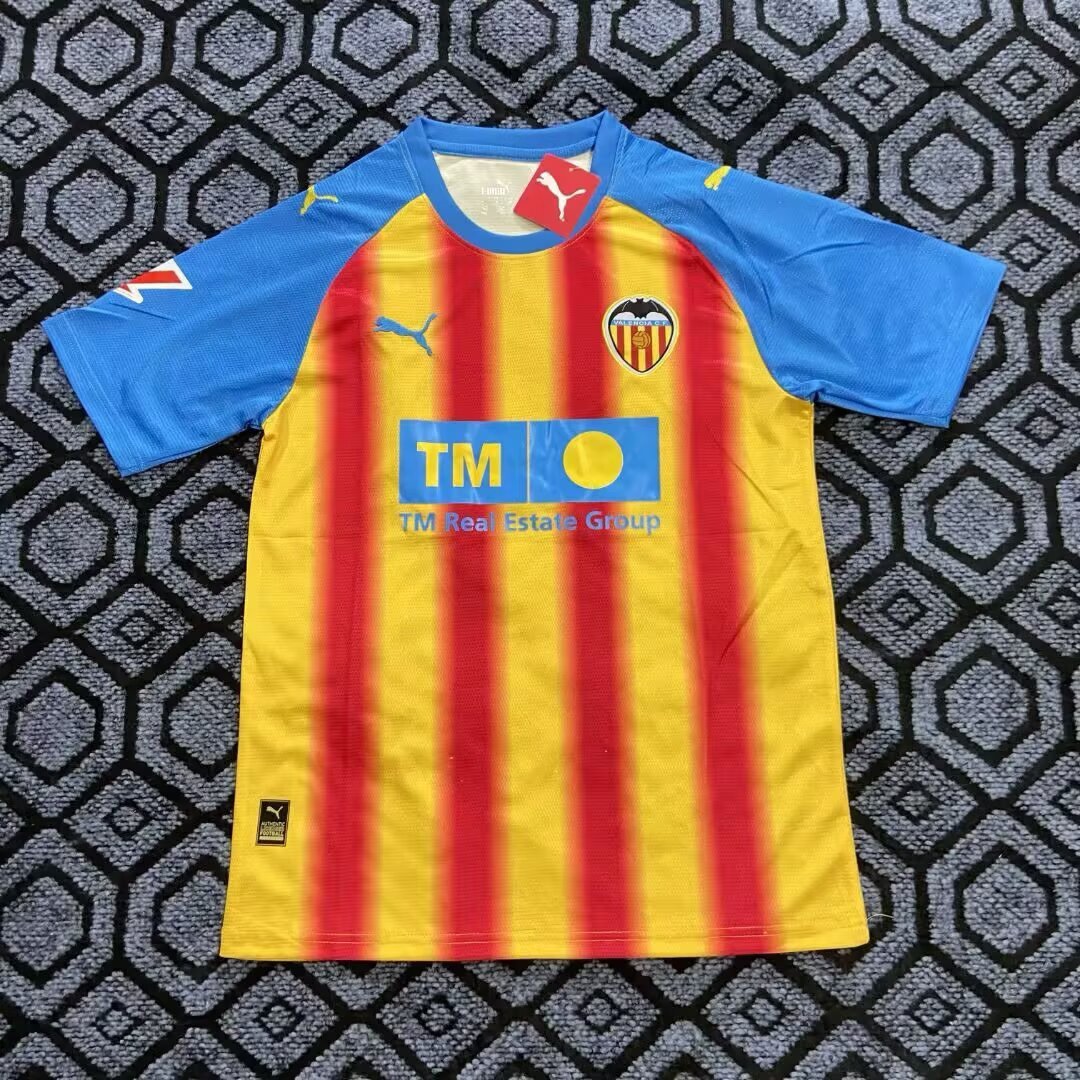 25/26 Valencia home
