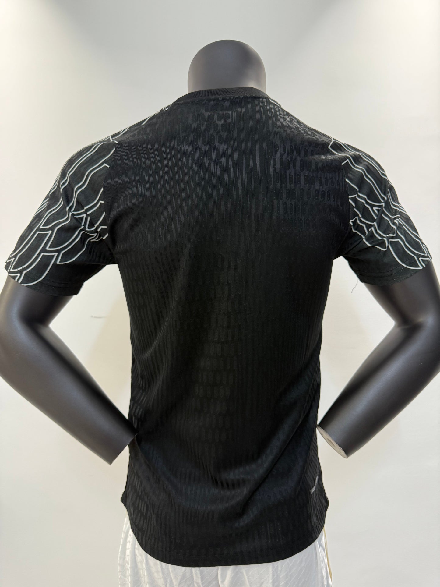 Player Version 25/26 Paris Black Special Edition