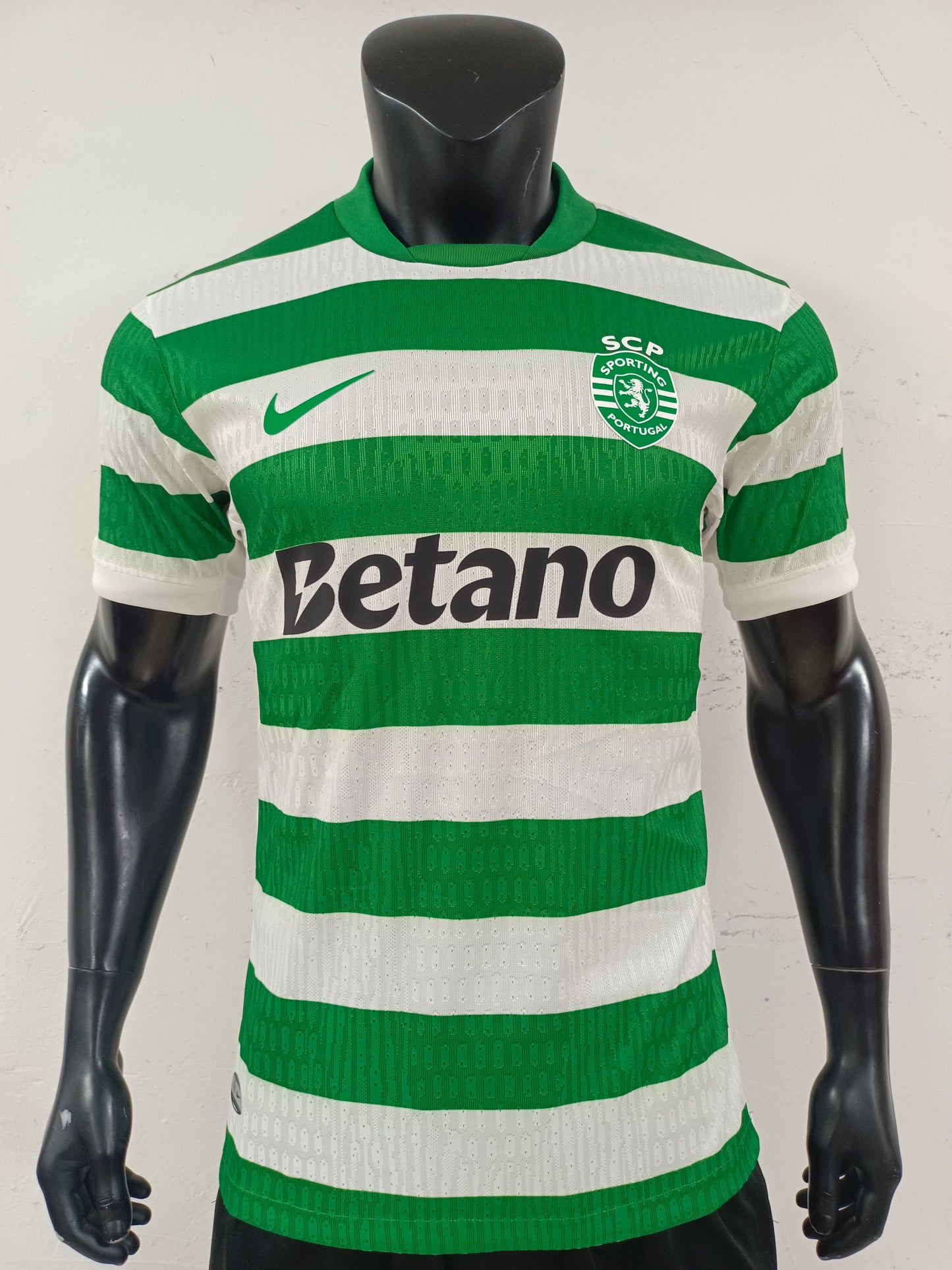 25/26 Lisbon home