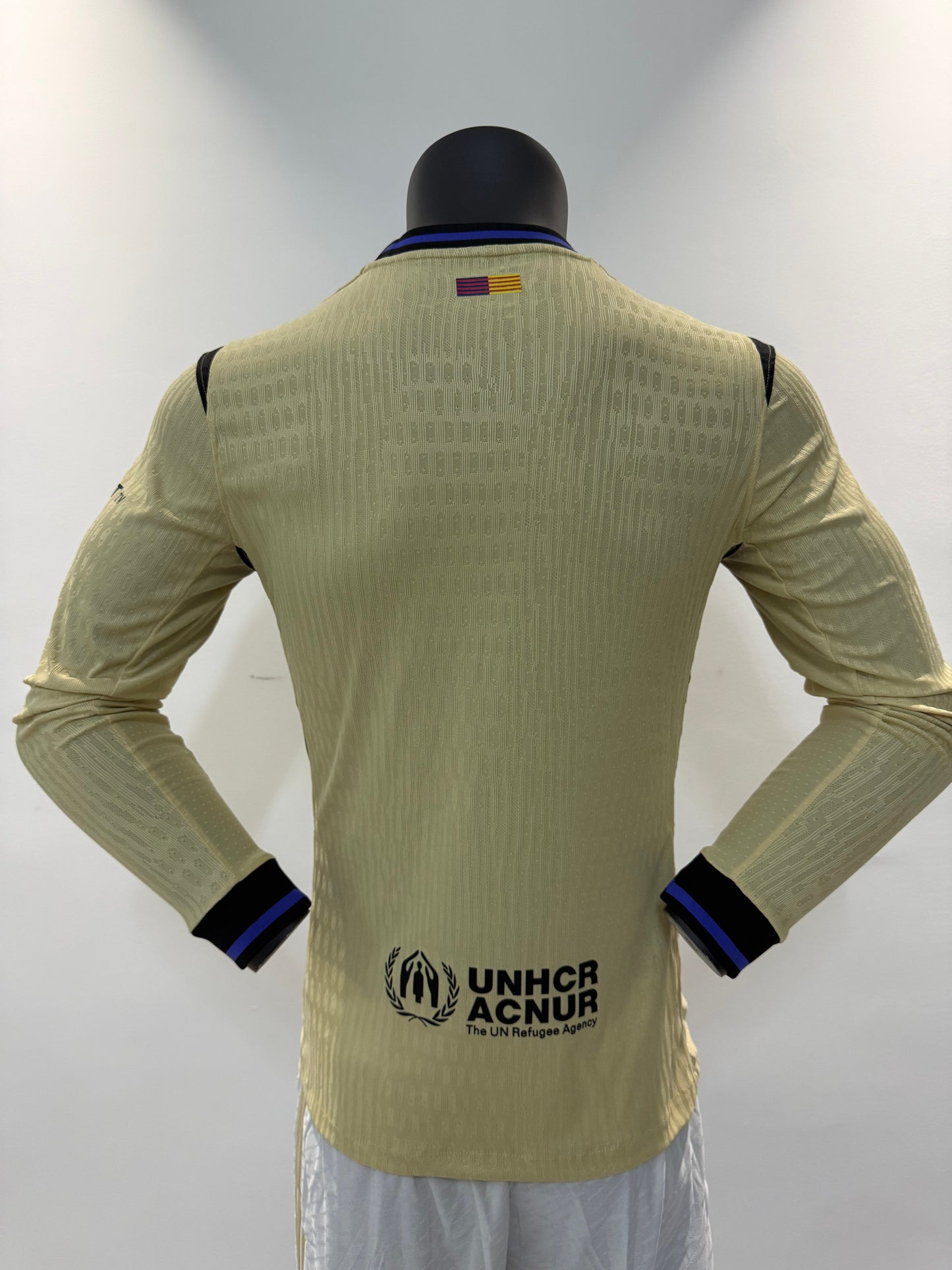 25/26 Barcelona away